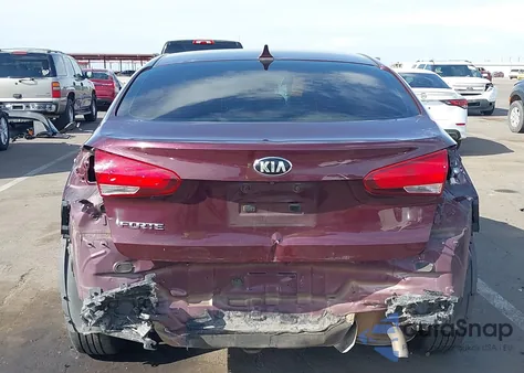 2017 Kia Forte Lx из США, поврежденный, VIN 3KPFL4A79HE012946